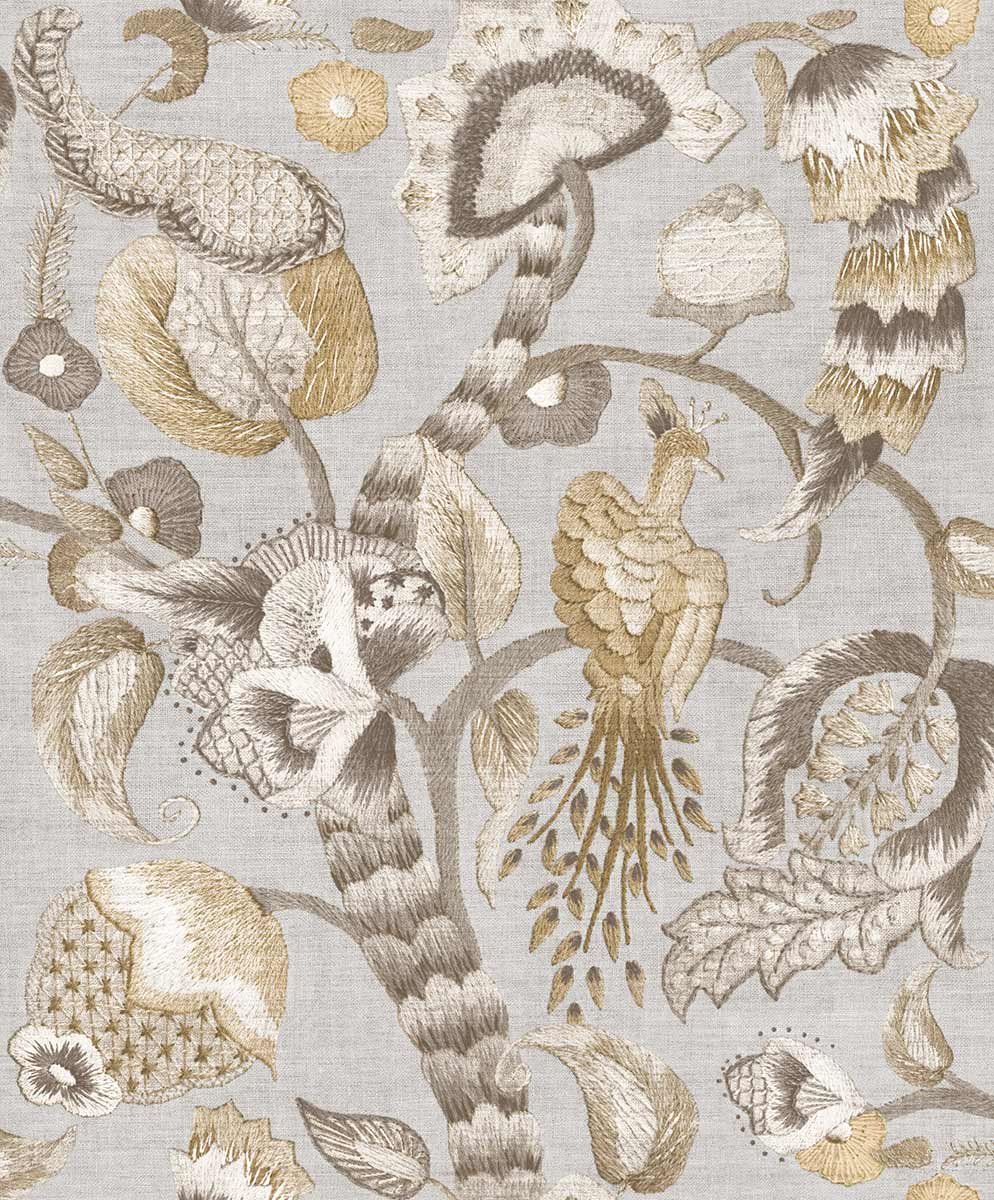 Carta da parati con animali esotici e fiori stilizzati effetto ricamo, nei toni beige e naturali