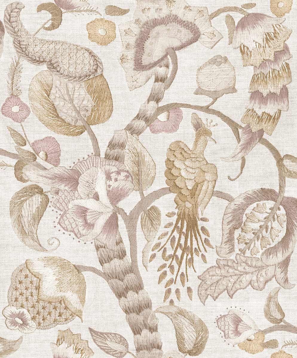 Carta da parati JADAAL sabbia e rosa antico con decorazioni di animali esotici e piante.